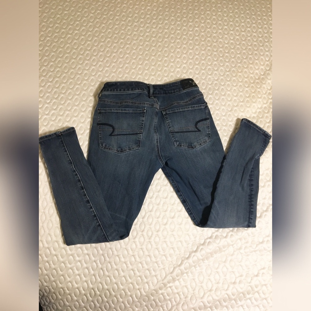 6 Short: American Eagle Jeans